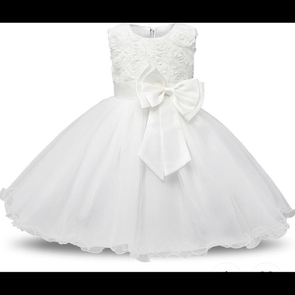 Kids dress for ages 3 and up sizes - Picture 7 of 7